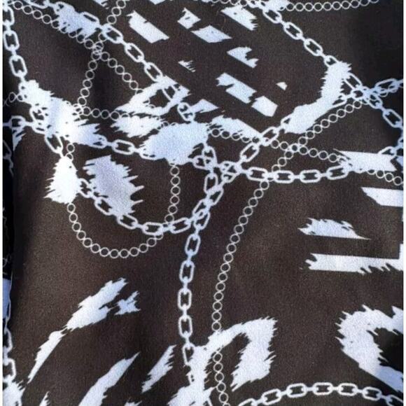 ELEVEN by Venus Williams NWT 90s Girl Sports Bra Chain Print Size Small NEW - Picture 6 of 11